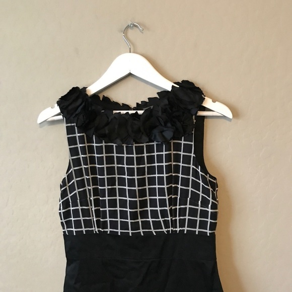 Taylor Dresses Windowpane Dress - Picture 7 of 9